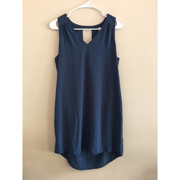 Old Navy Dresses & Skirts - Old Navy Midi V cut Dress